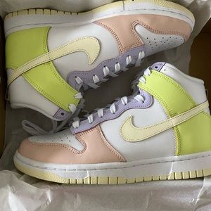 Nike Dunk High-Cashmere women’s size 8 New, never worn